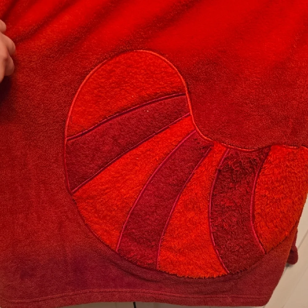 Disney RedPanda Robe - Picture 4 of 9